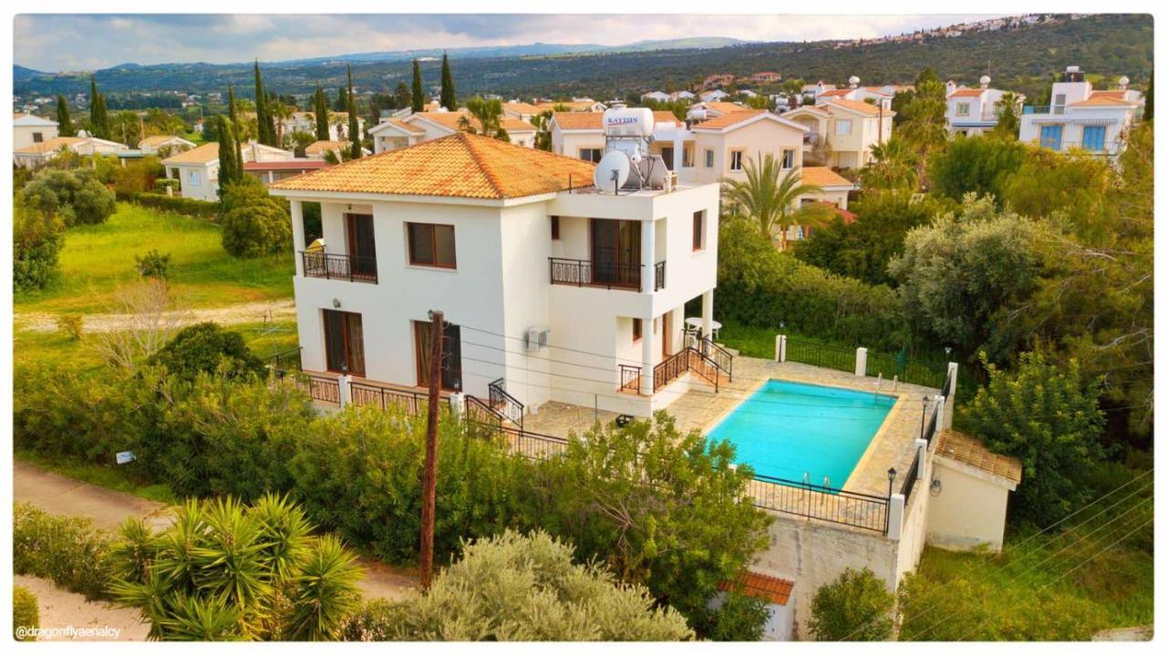 Marilia 1 Villa Polis Luaran gambar