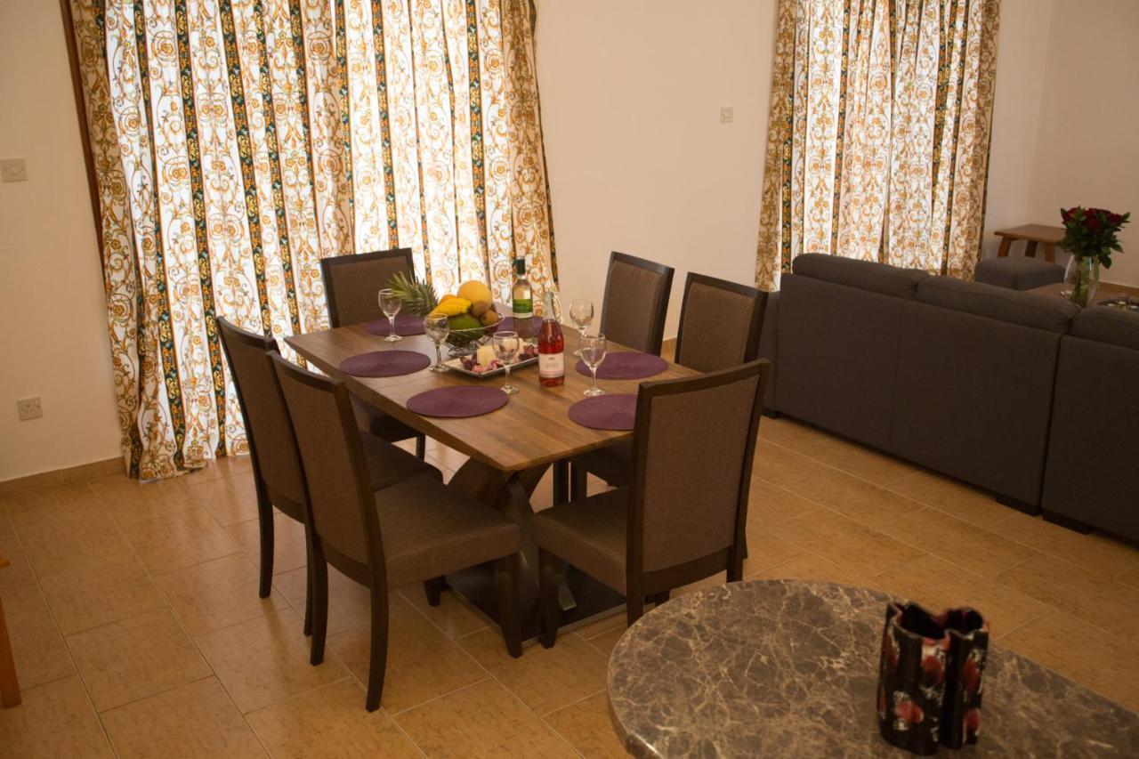 Marilia 1 Villa Polis Luaran gambar